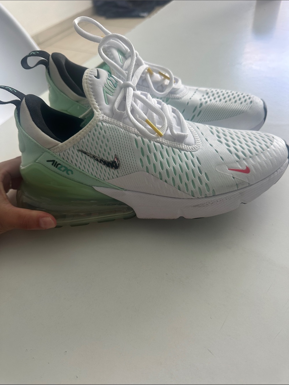Nike Women's White Mint Green Air Max 270 Sneakers